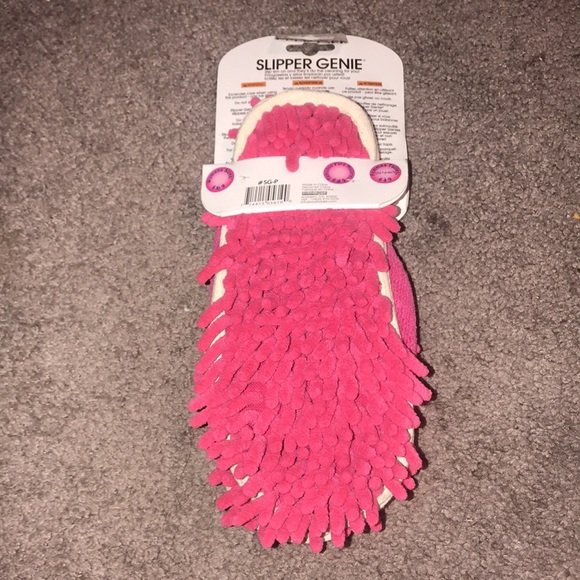 Slipper Genie Microfiber Cleaning Slippers: Size 6 to 9 - Picture 2 of 3